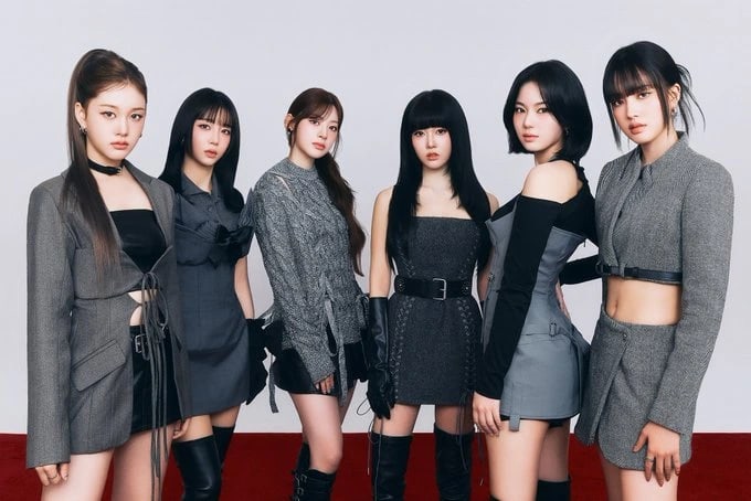 STAYC - Japan 6th Single Album [Lover, Killer / BEBE -Japanese Ver.-] STANDARD Ver.