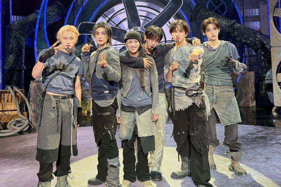 BOYNEXTDOOR earn first Music Bank win with “VIRAL”