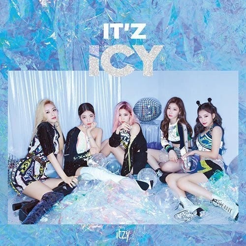 ITZY  - IT’z ICY