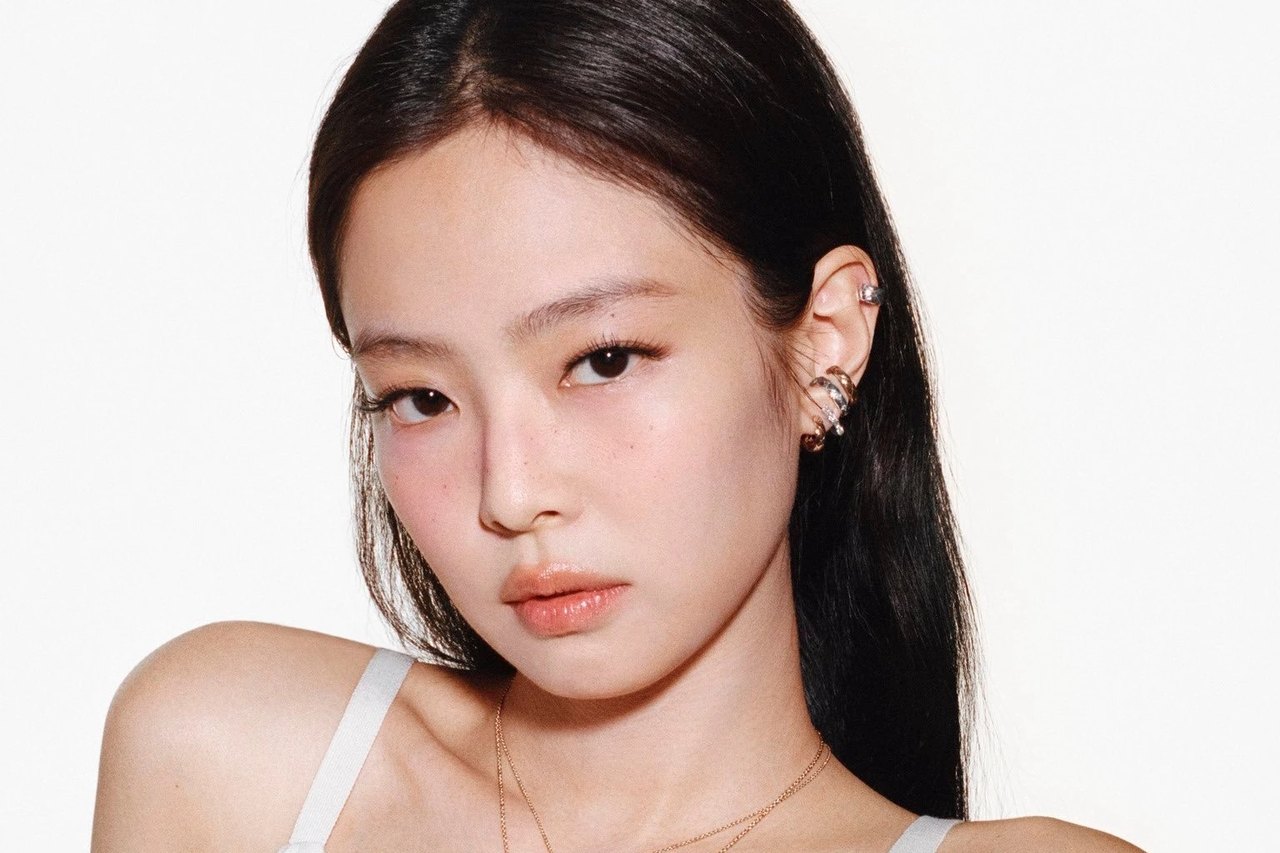 BLACKPINK’s Jennie reaches Billboard Hot 100 Top 5 with “Dracula” remix