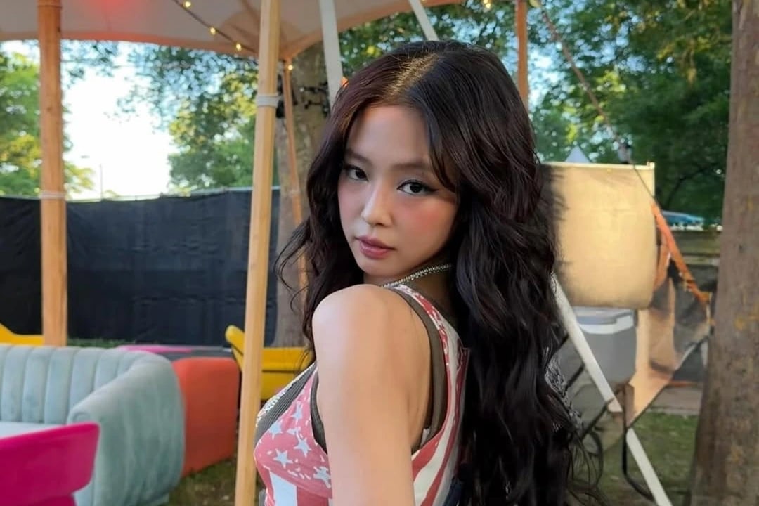 BLACKPINK’s Jennie Teases New Single “Less Than A LOVER”