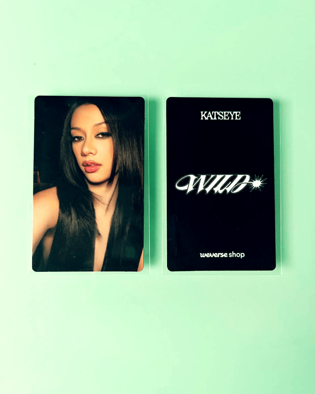 Megan - WILD Weverse Photocard