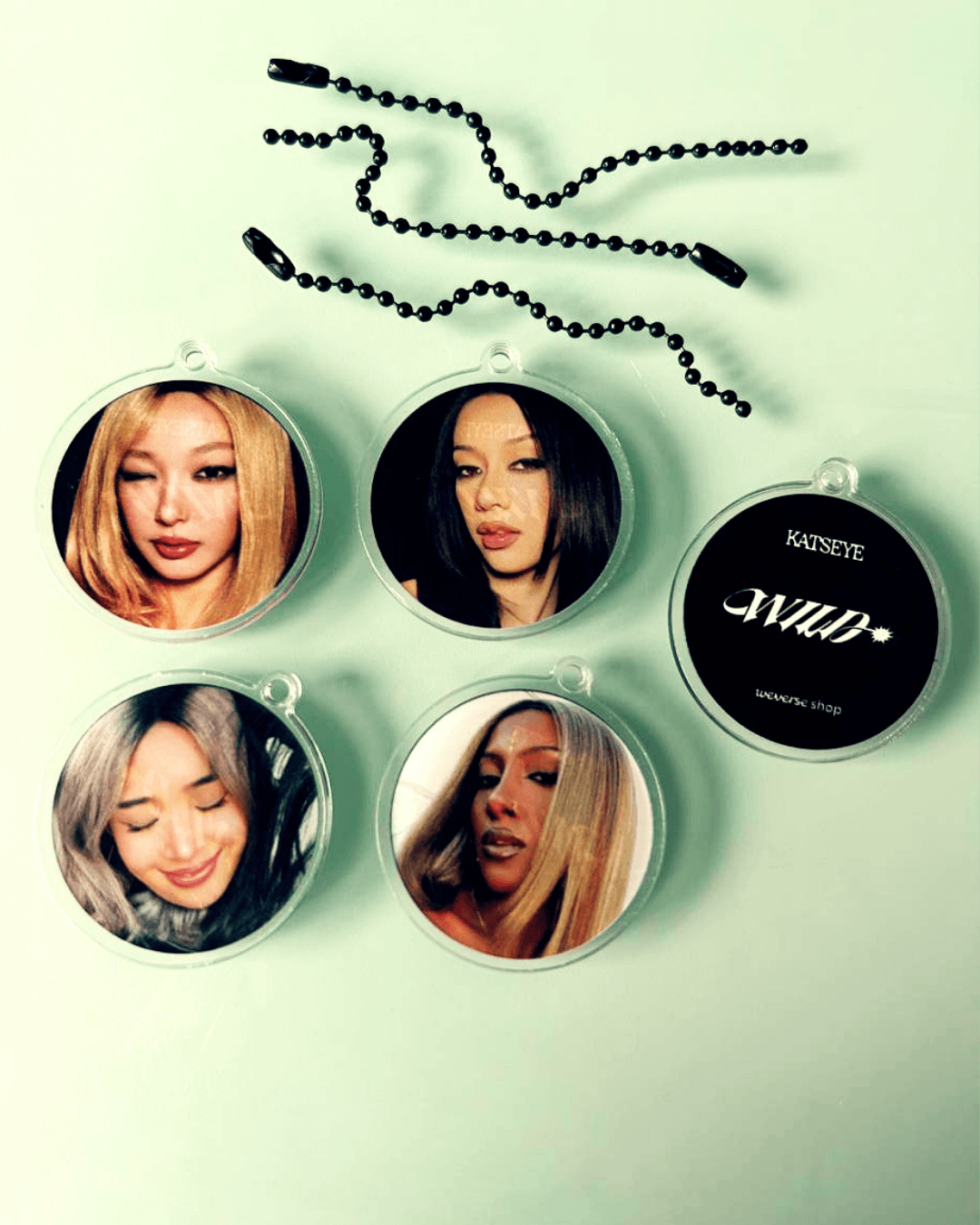 KATSEYE WILD Weverse Keyring Accessories RANDOM
